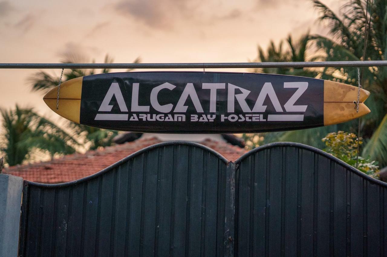 Alcatraz Hostel Аругам Экстерьер фото